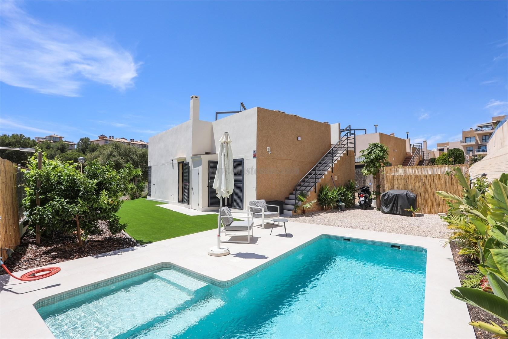 For sale of chalet in Orihuela Costa
