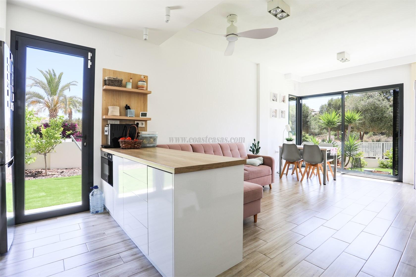Venta de chalet en Orihuela Costa