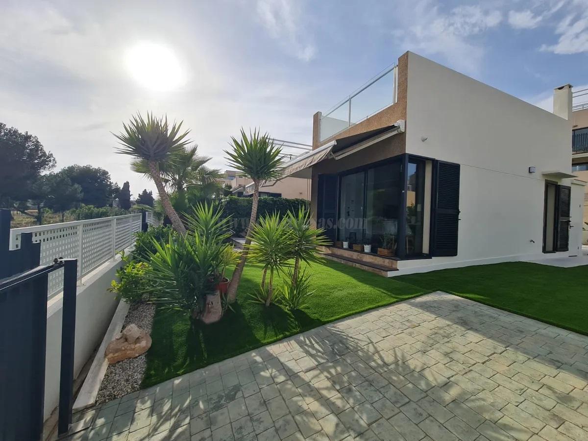 Venta de chalet en Orihuela Costa