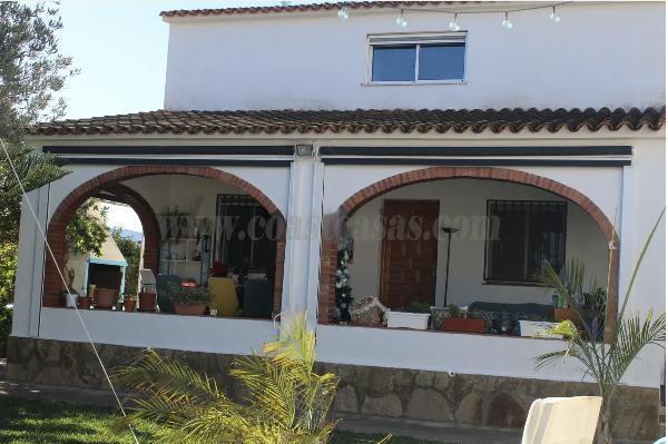 Venta de villa en Oliva
