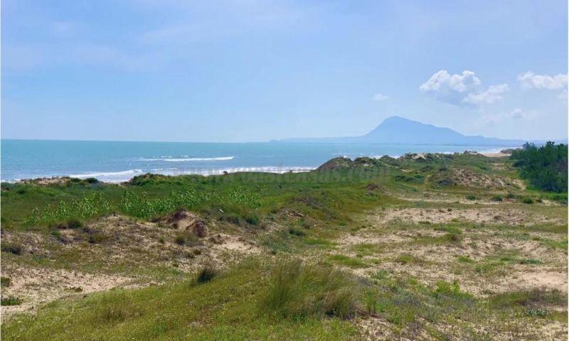Venta de villa en Oliva