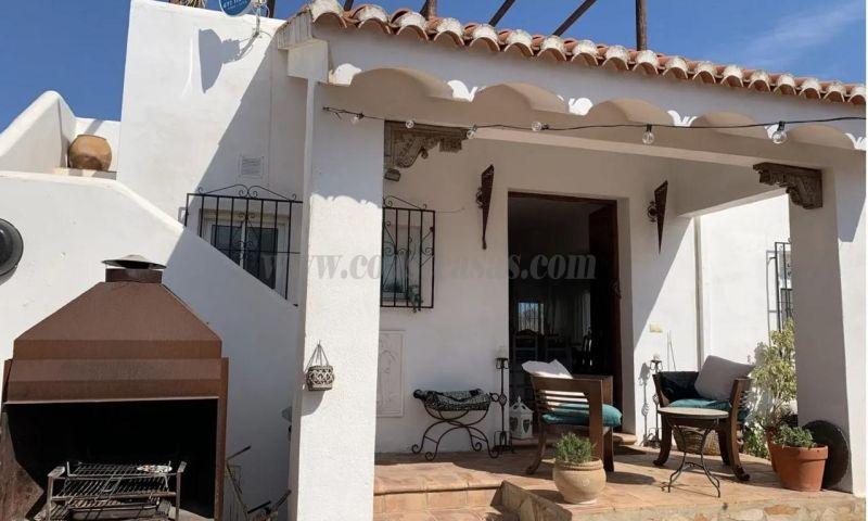 Venta de villa en Oliva