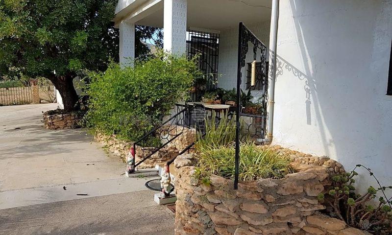 Venta de villa en Macastre