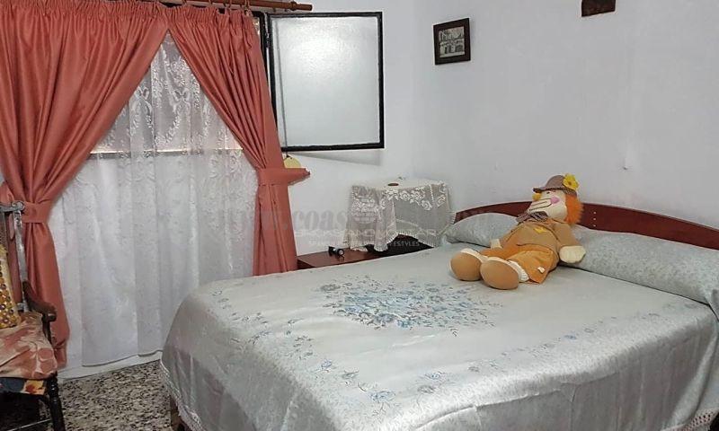 Venta de villa en Macastre