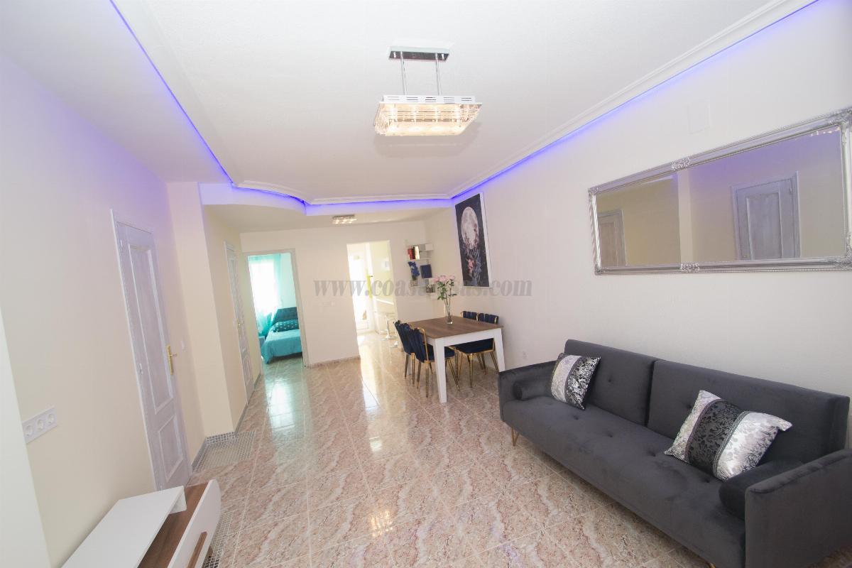 For sale of house in Orihuela Costa