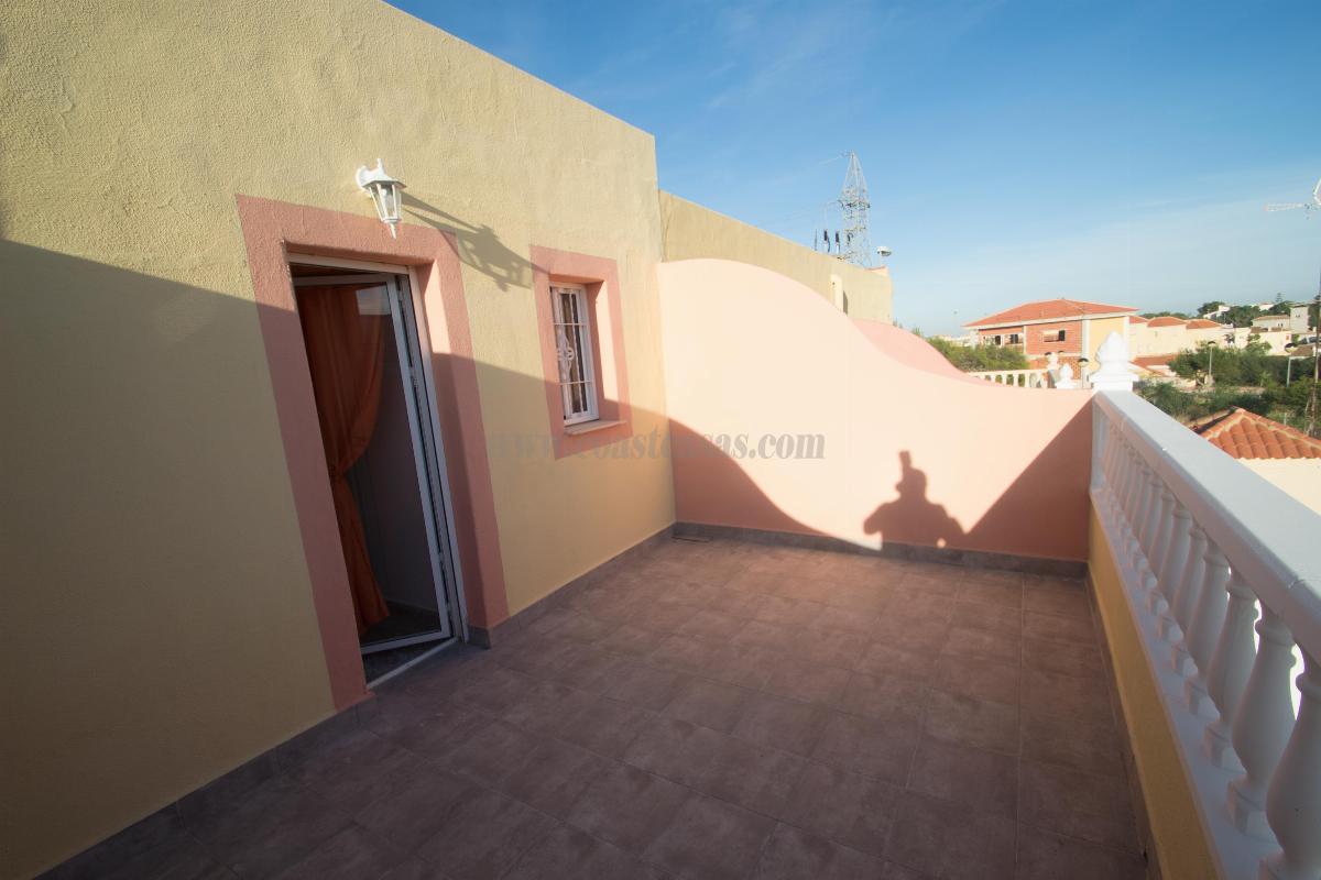 For sale of house in Orihuela Costa