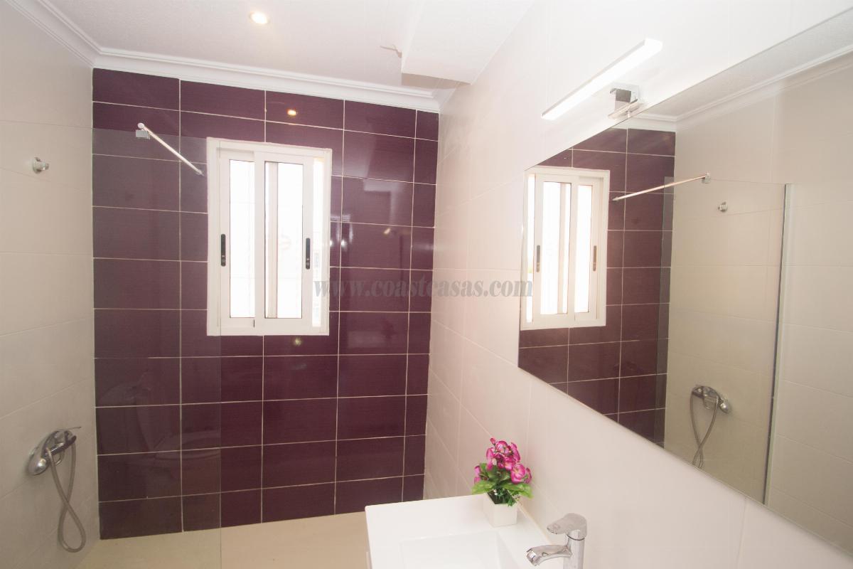 For sale of house in Orihuela Costa
