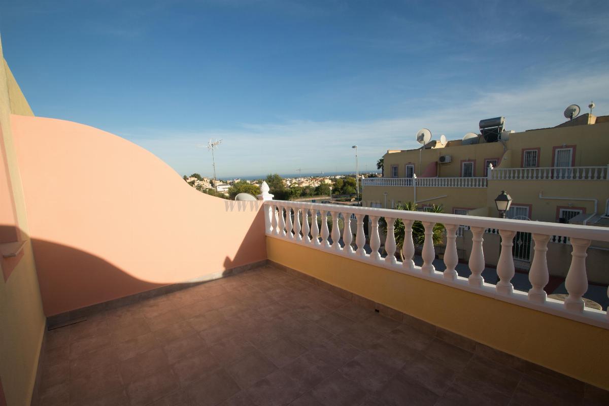 For sale of house in Orihuela Costa