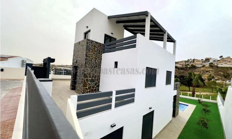 Venta de villa en Rojales