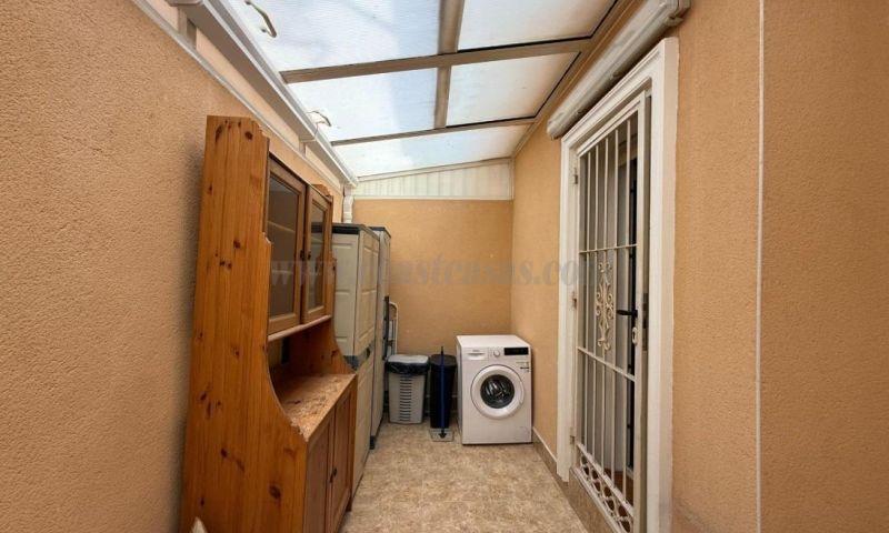 Köp av chalet i Orihuela Costa