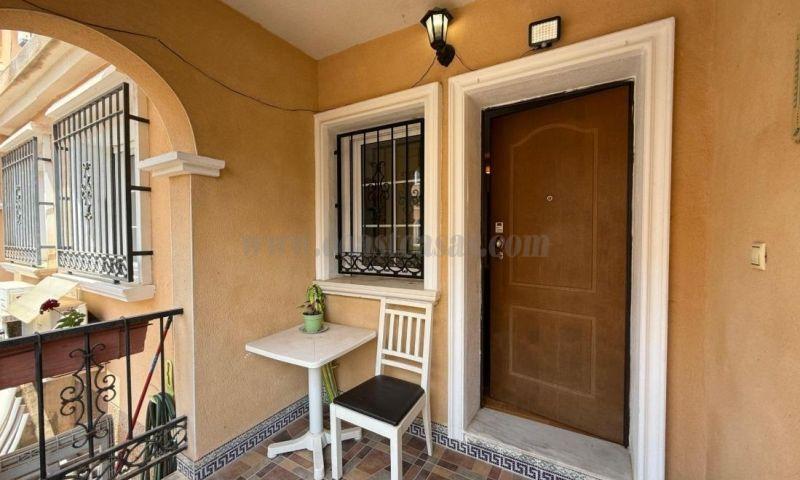 Köp av chalet i Orihuela Costa