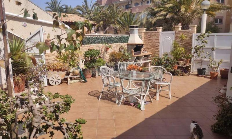 Köp av chalet i Orihuela Costa