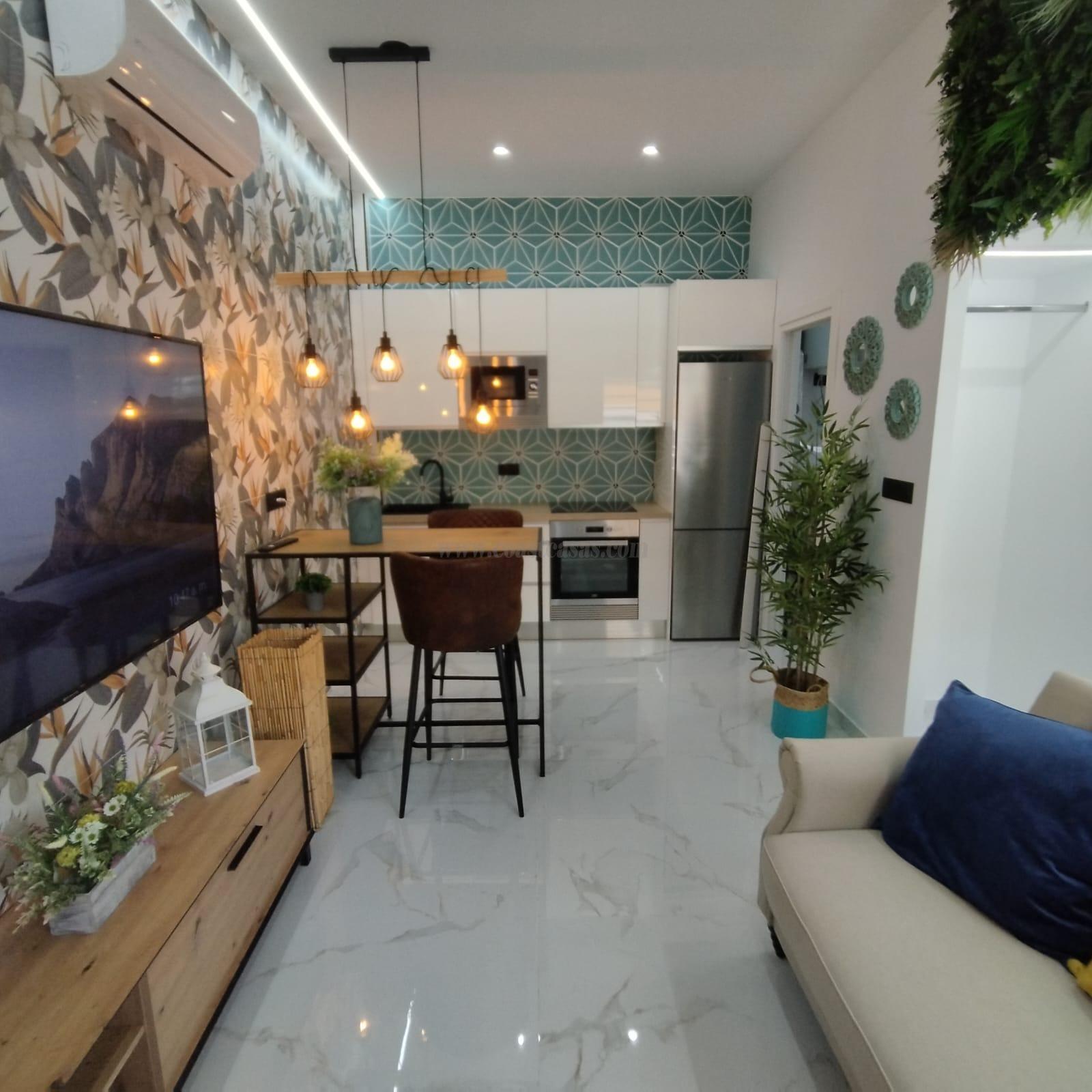 For sale of study in Torrevieja