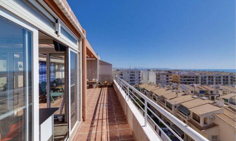 For sale of apartment in Guardamar Del Segura