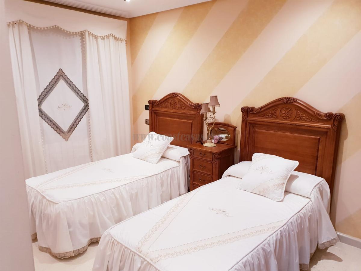 For sale of chalet in Torrevieja