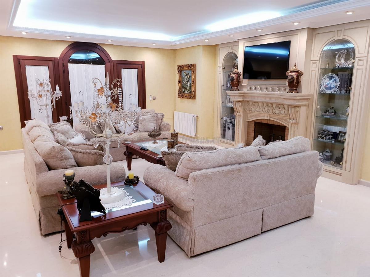 For sale of chalet in Torrevieja
