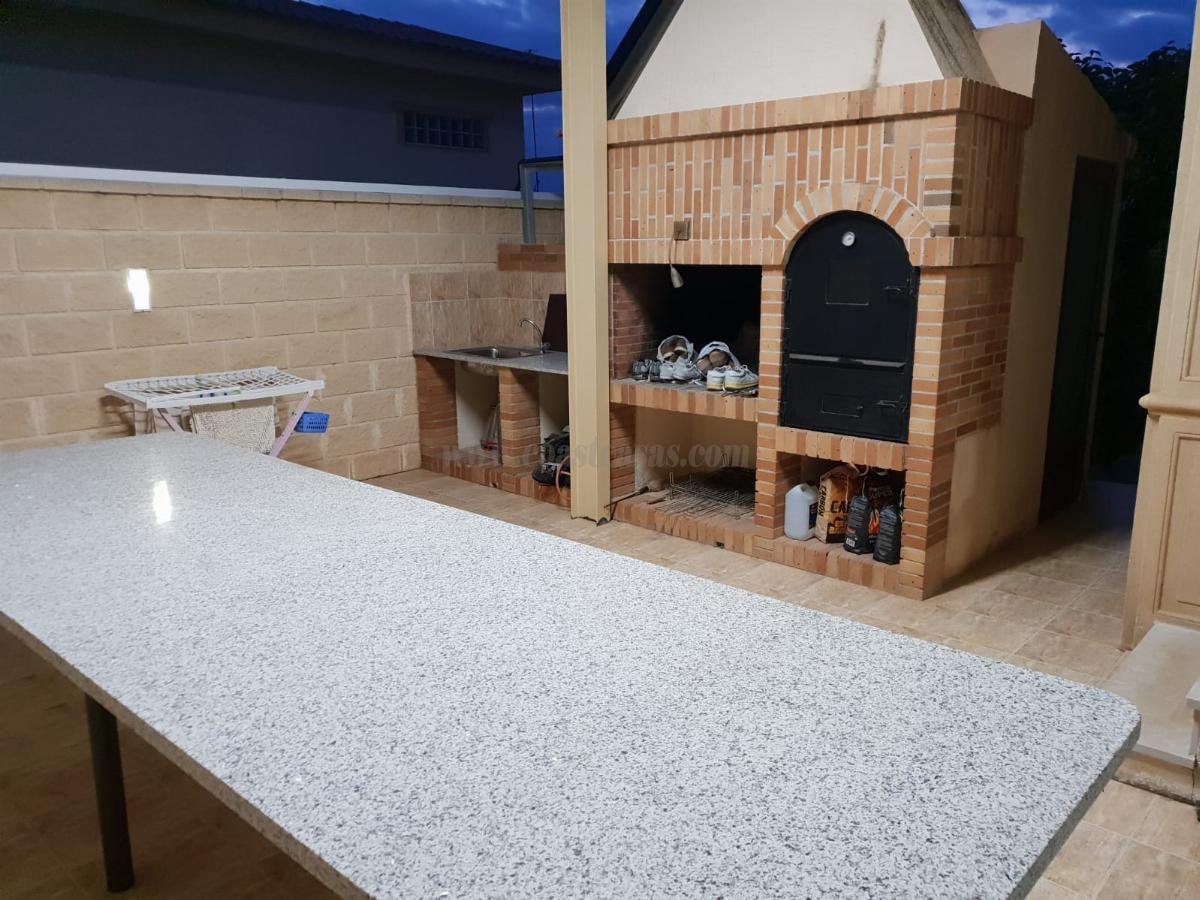 For sale of chalet in Torrevieja