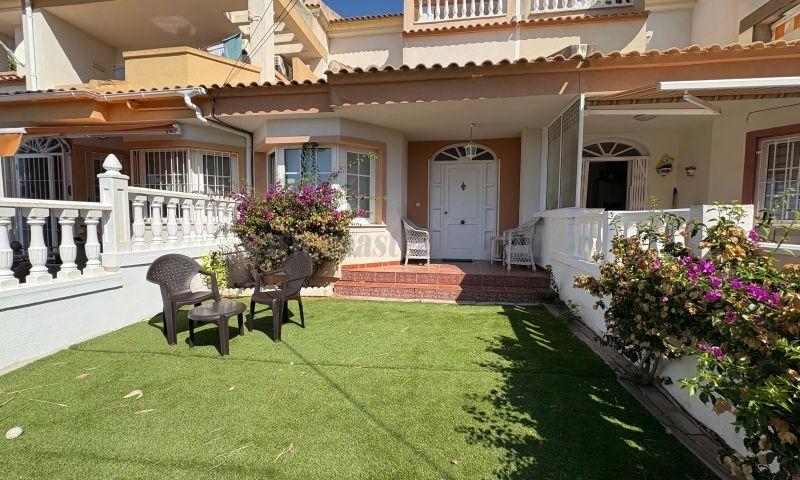 Alquiler de chalet en Orihuela Costa