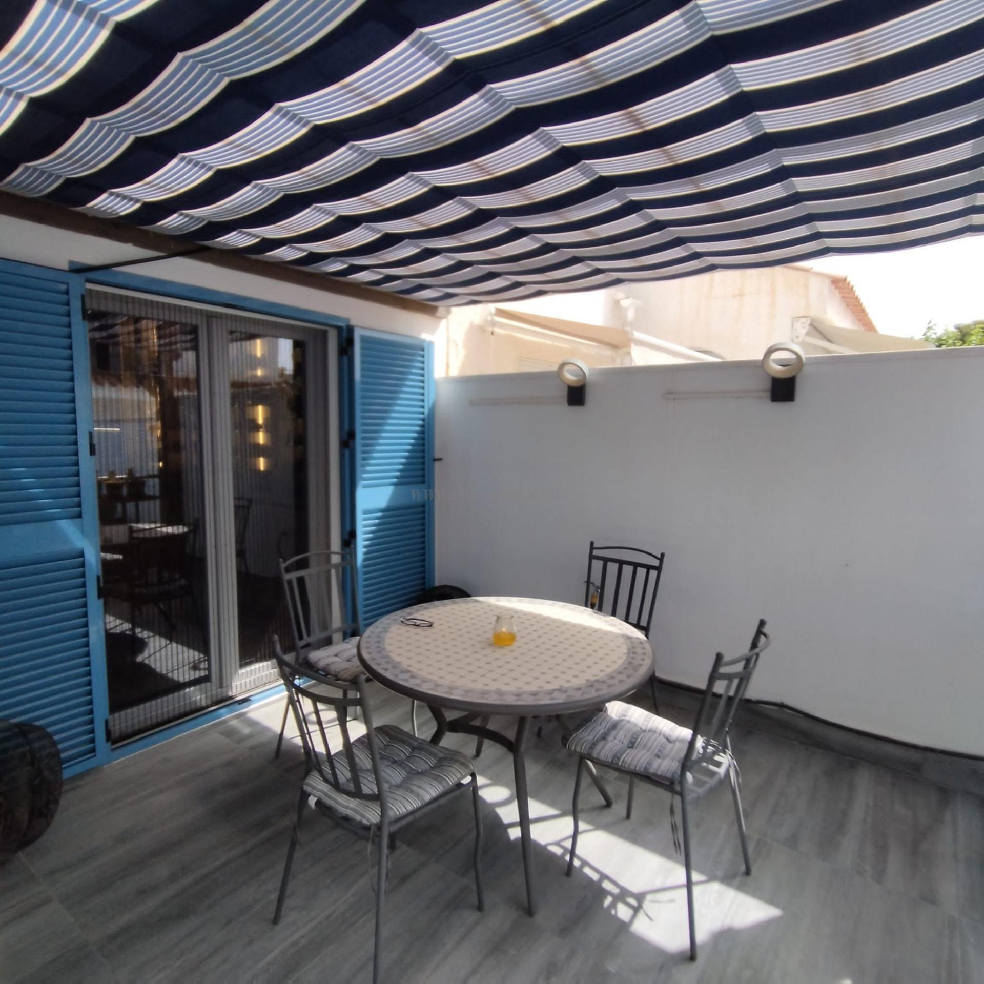 For sale of villa in Orihuela Costa