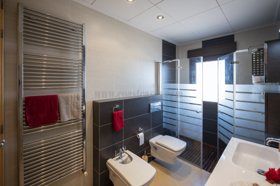 For sale of villa in Murcia