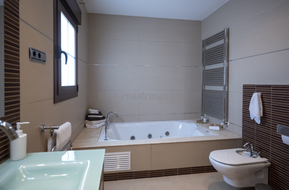 For sale of villa in Murcia