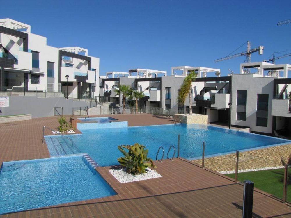 For sale of penthouse in Orihuela Costa