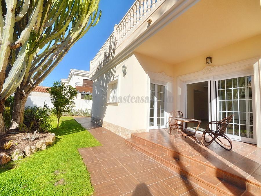 Venta de villa en Orihuela Costa