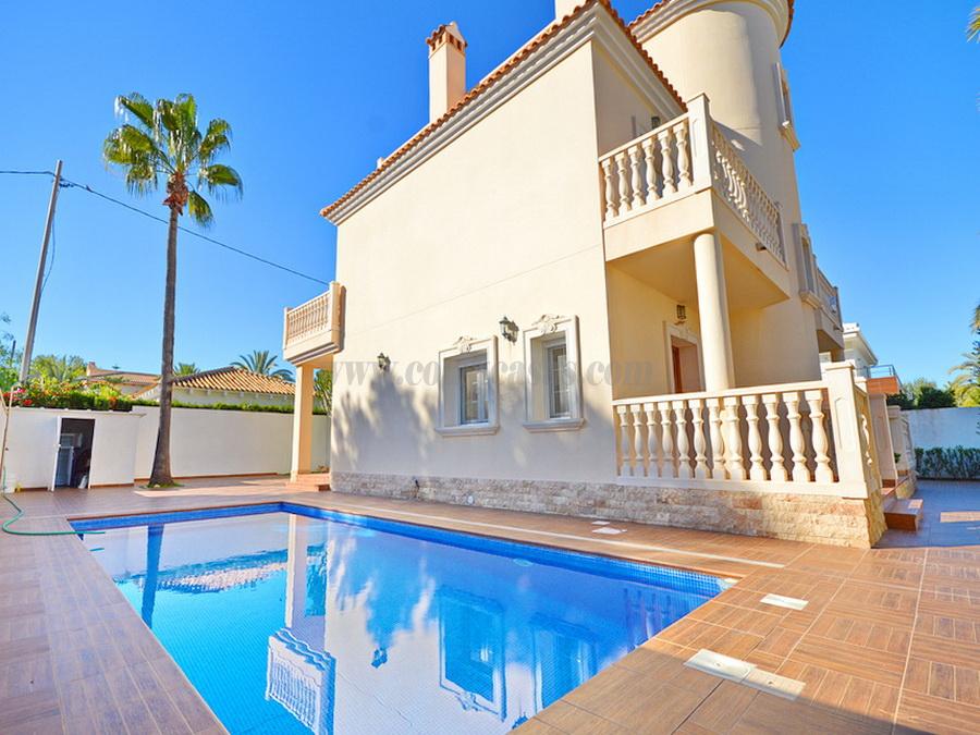 Venta de villa en Orihuela Costa