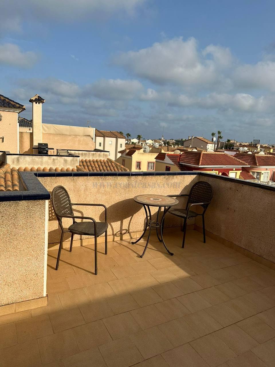For rent of duplex in Orihuela Costa