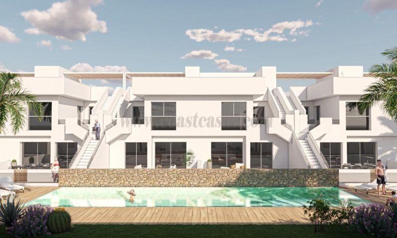 Zu verkaufen von chalet in
 Pilar De La Horadada