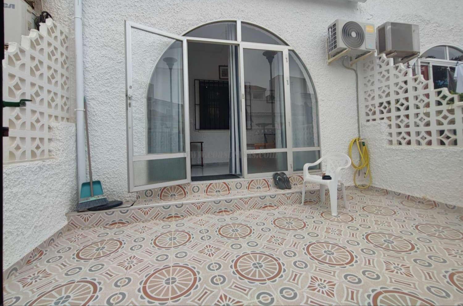 For sale of chalet in Torrevieja
