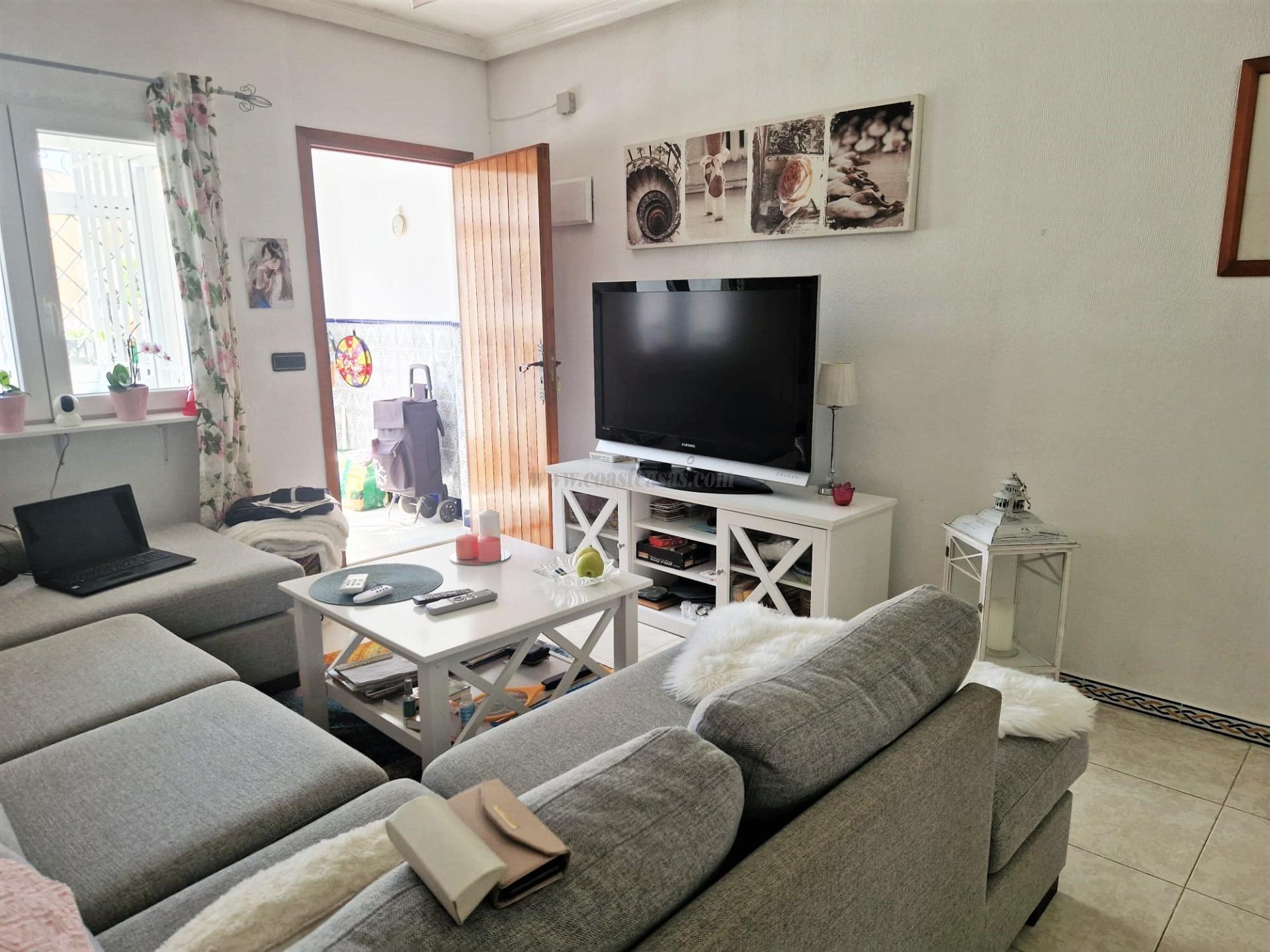 For sale of chalet in Torrevieja