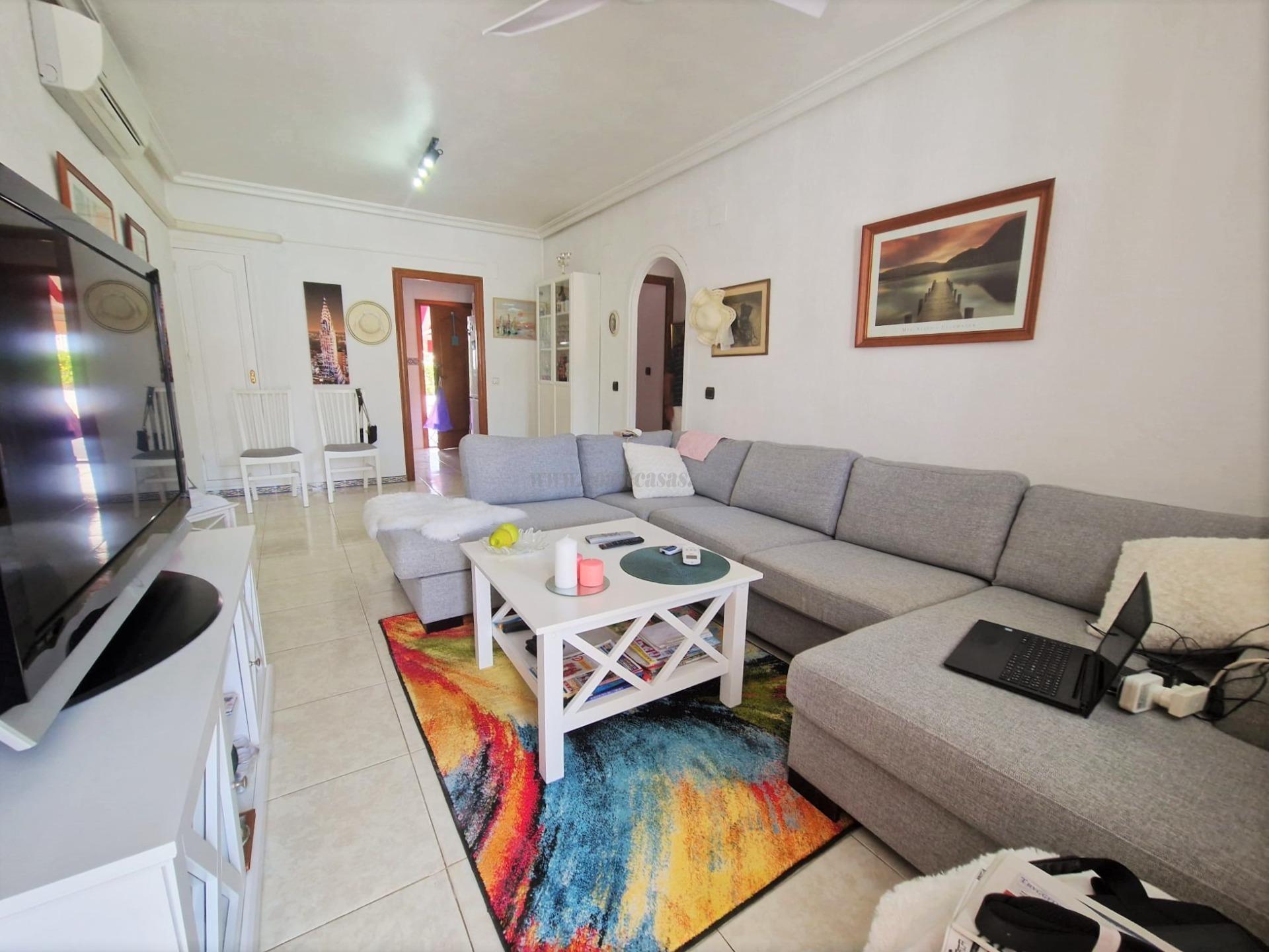 For sale of chalet in Torrevieja
