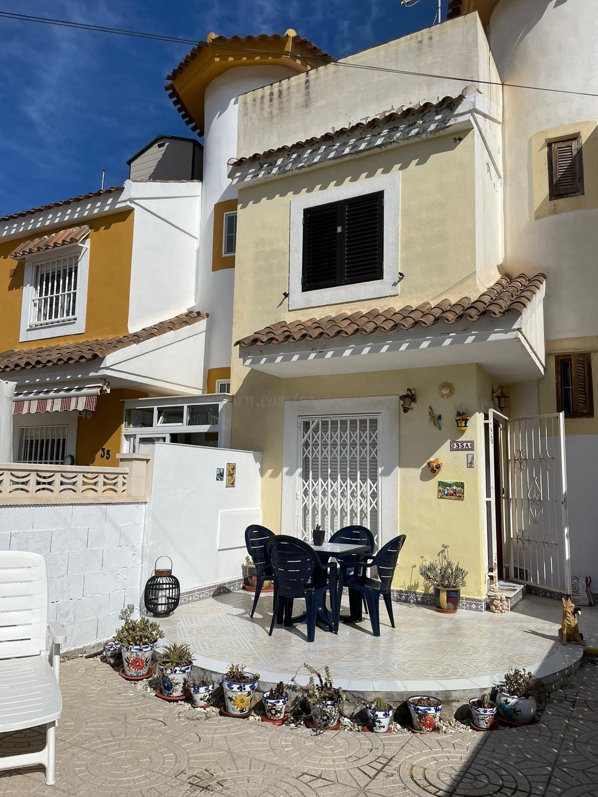 For sale of duplex in Orihuela Costa
