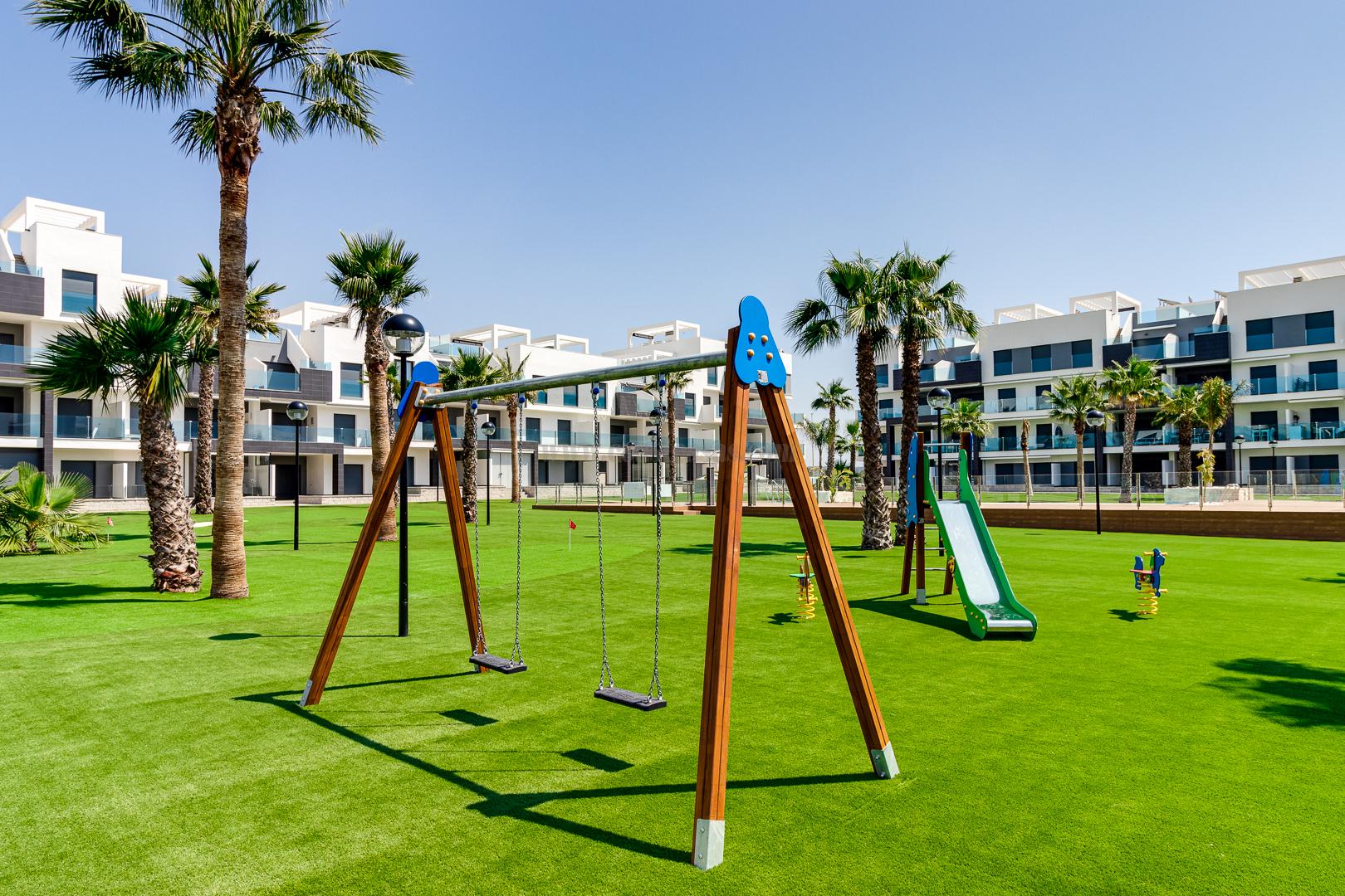 For sale of apartment in Guardamar del Segura