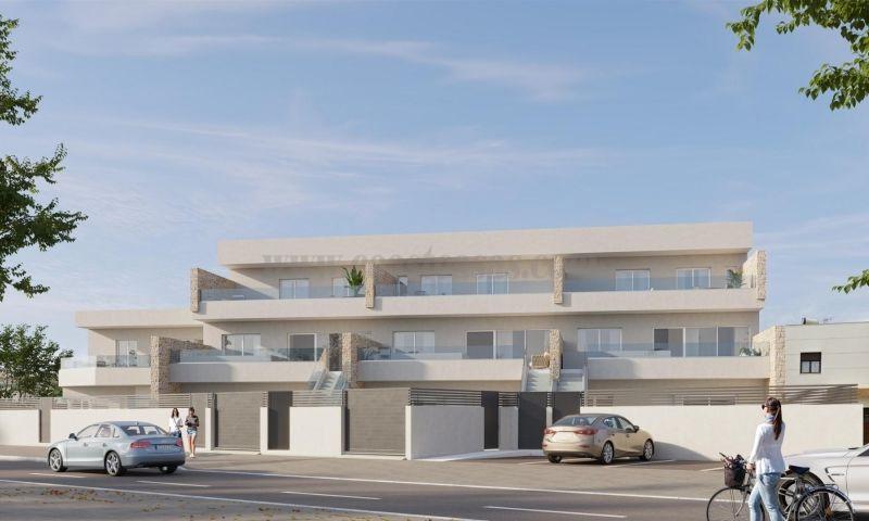 Zu verkaufen von chalet in
 Pilar De La Horadada