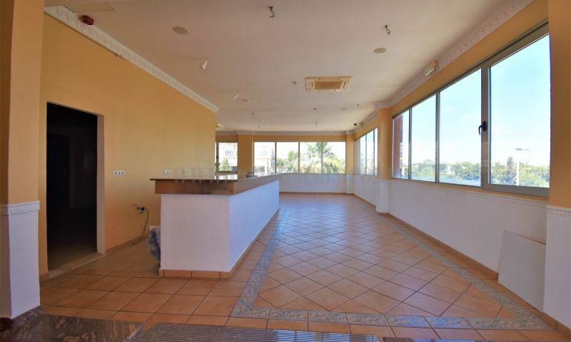 Venta de local en Orihuela Costa