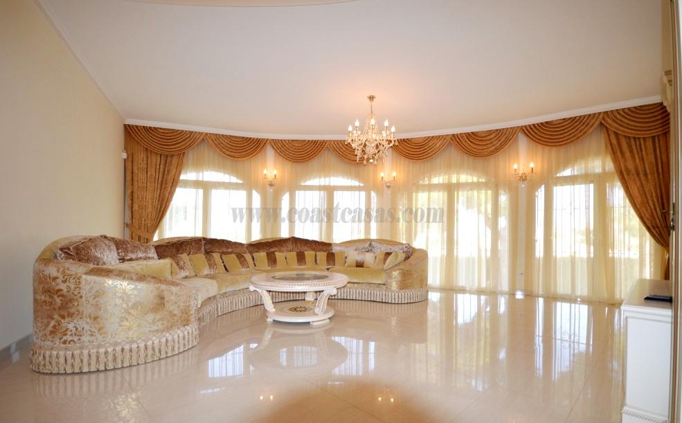 For rent of villa in Orihuela Costa