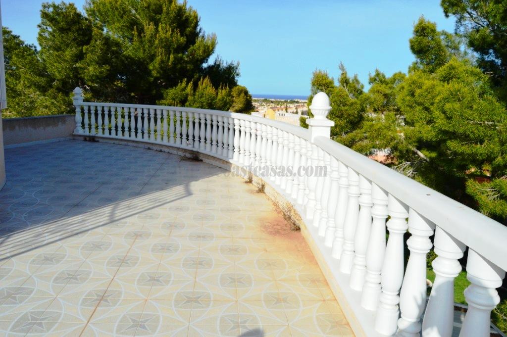 For rent of villa in Orihuela Costa