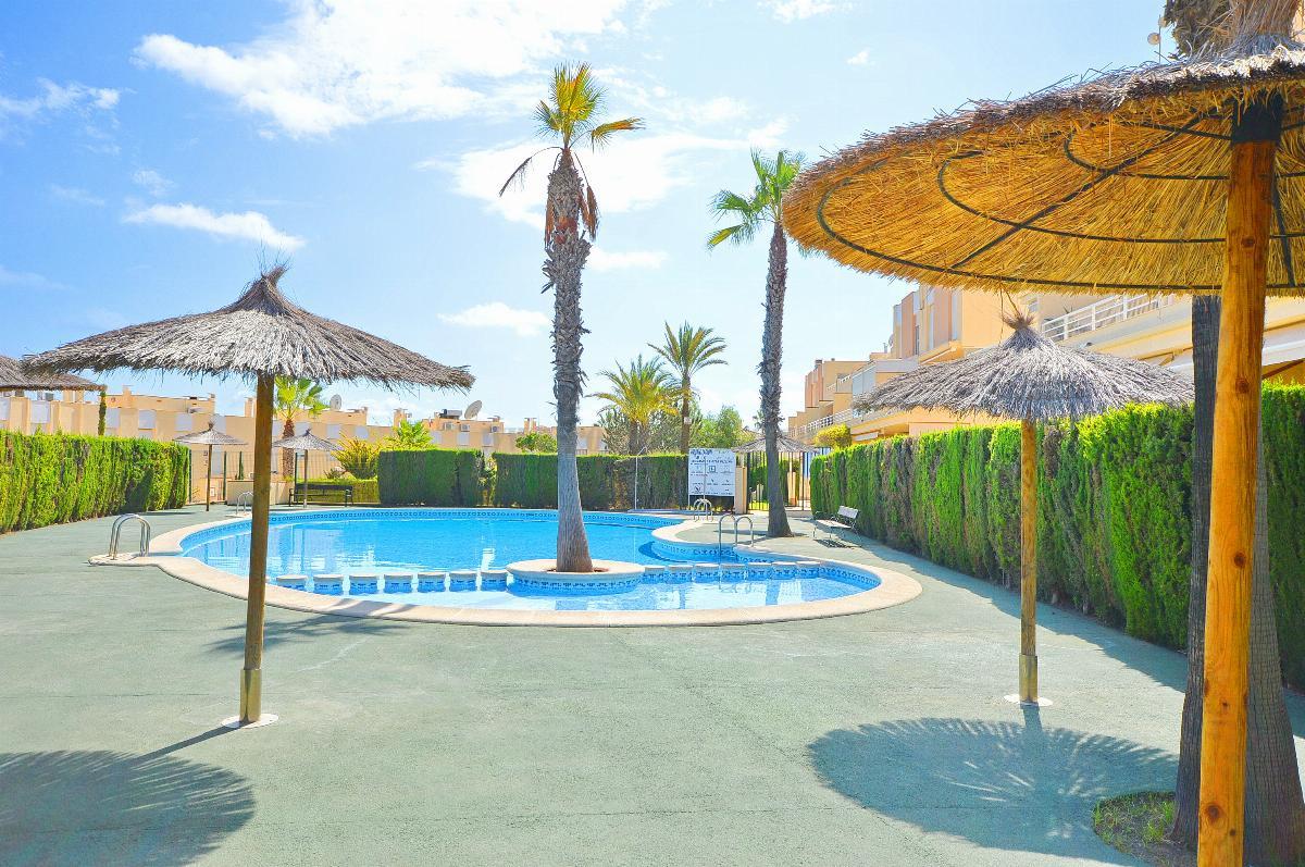 For rent of apartment in Orihuela Costa