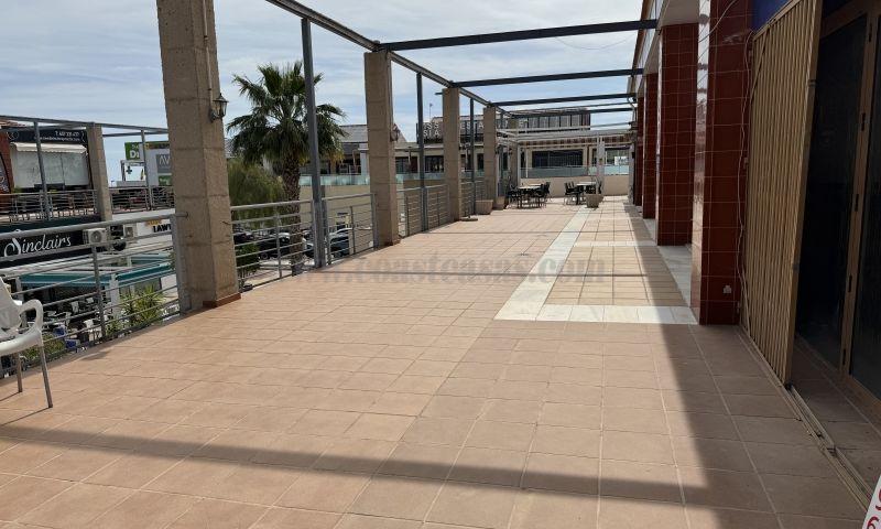 Venta de local en Orihuela Costa