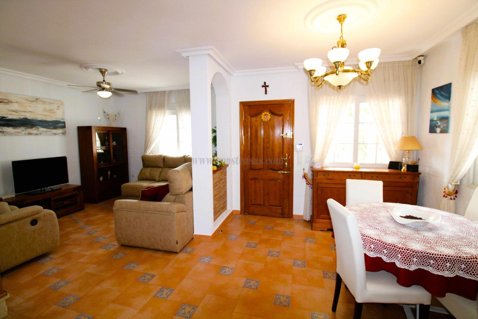 Venta de chalet en Orihuela Costa