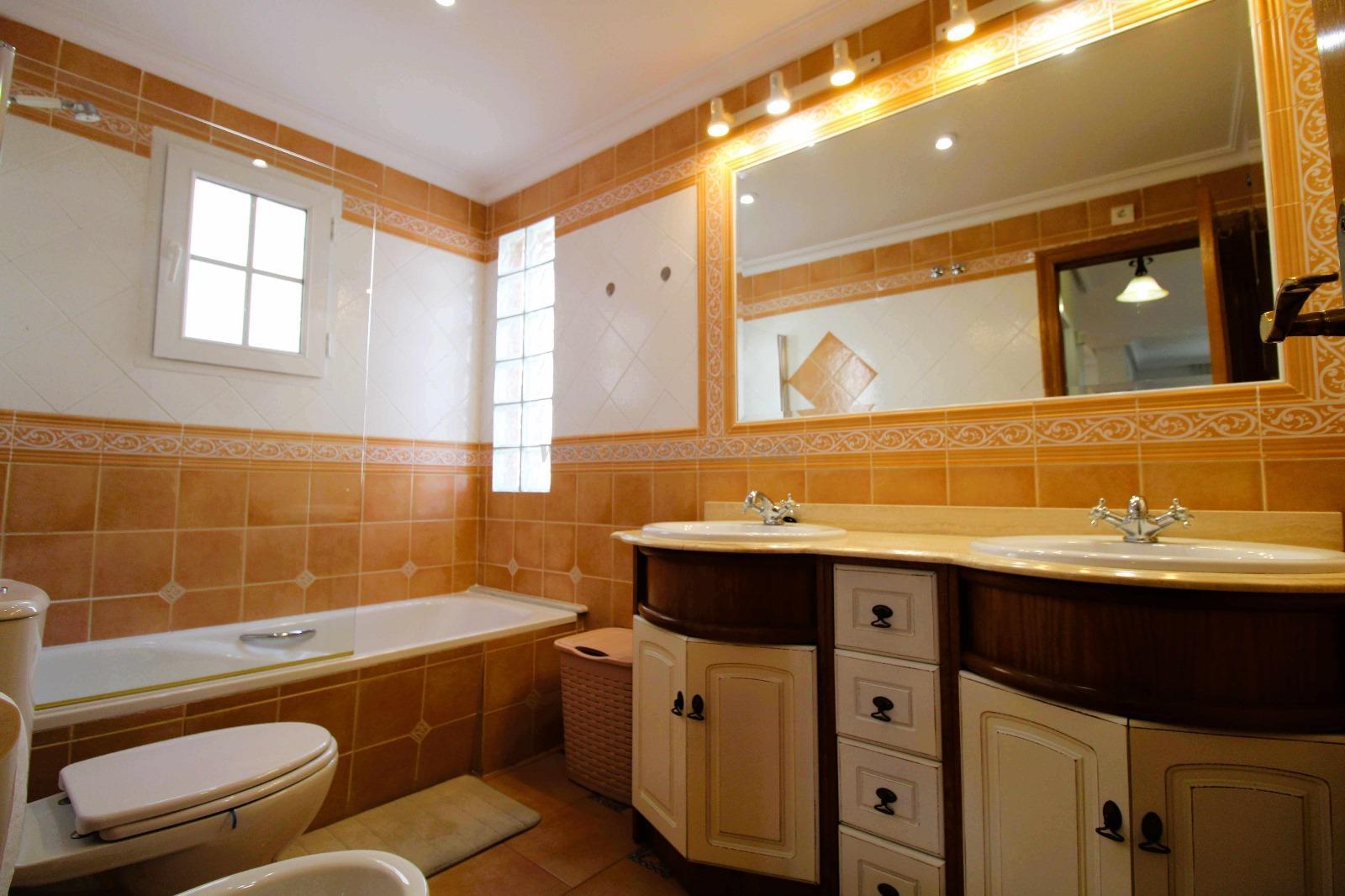 Venta de chalet en Orihuela Costa