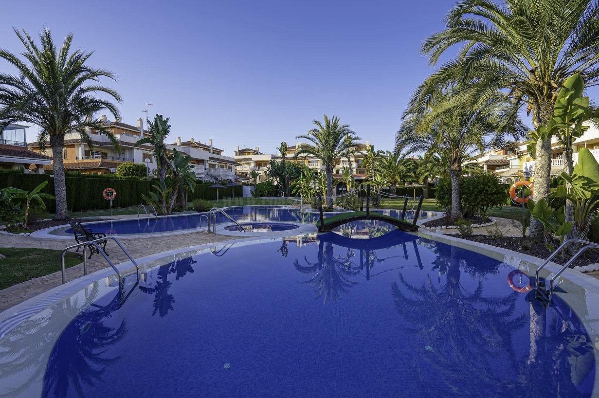 For sale of penthouse in Orihuela Costa