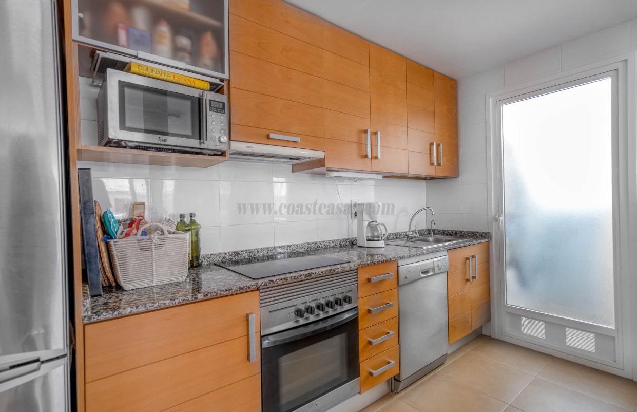 For sale of penthouse in Orihuela Costa