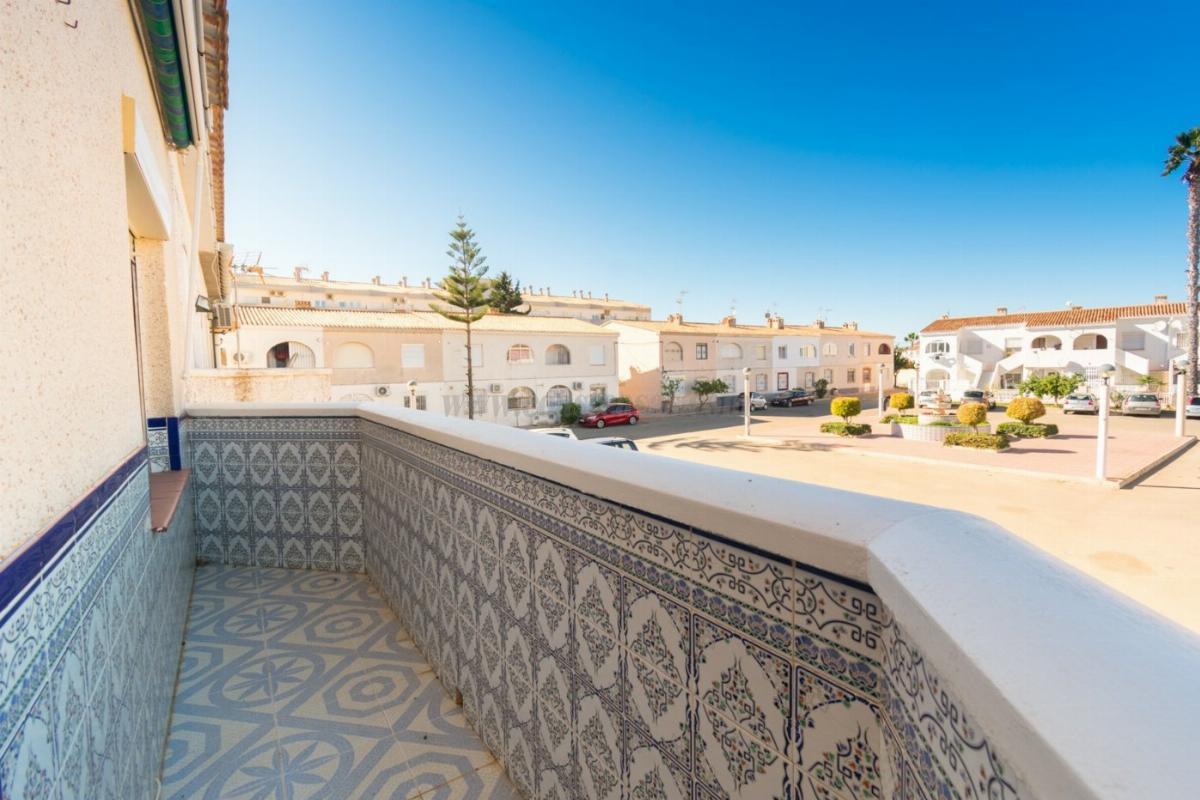 For sale of house in Orihuela Costa