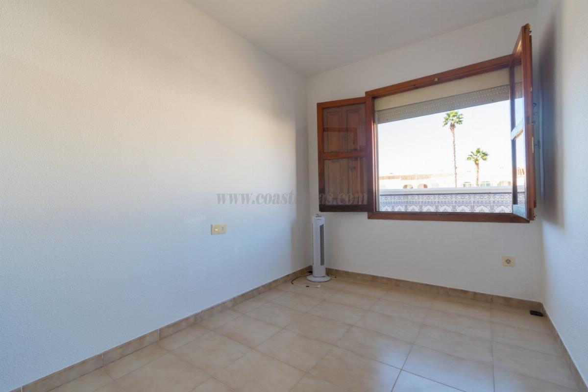 For sale of house in Orihuela Costa