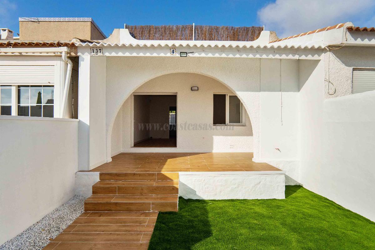 Zu verkaufen von bungalow in
 San Miguel de Salinas