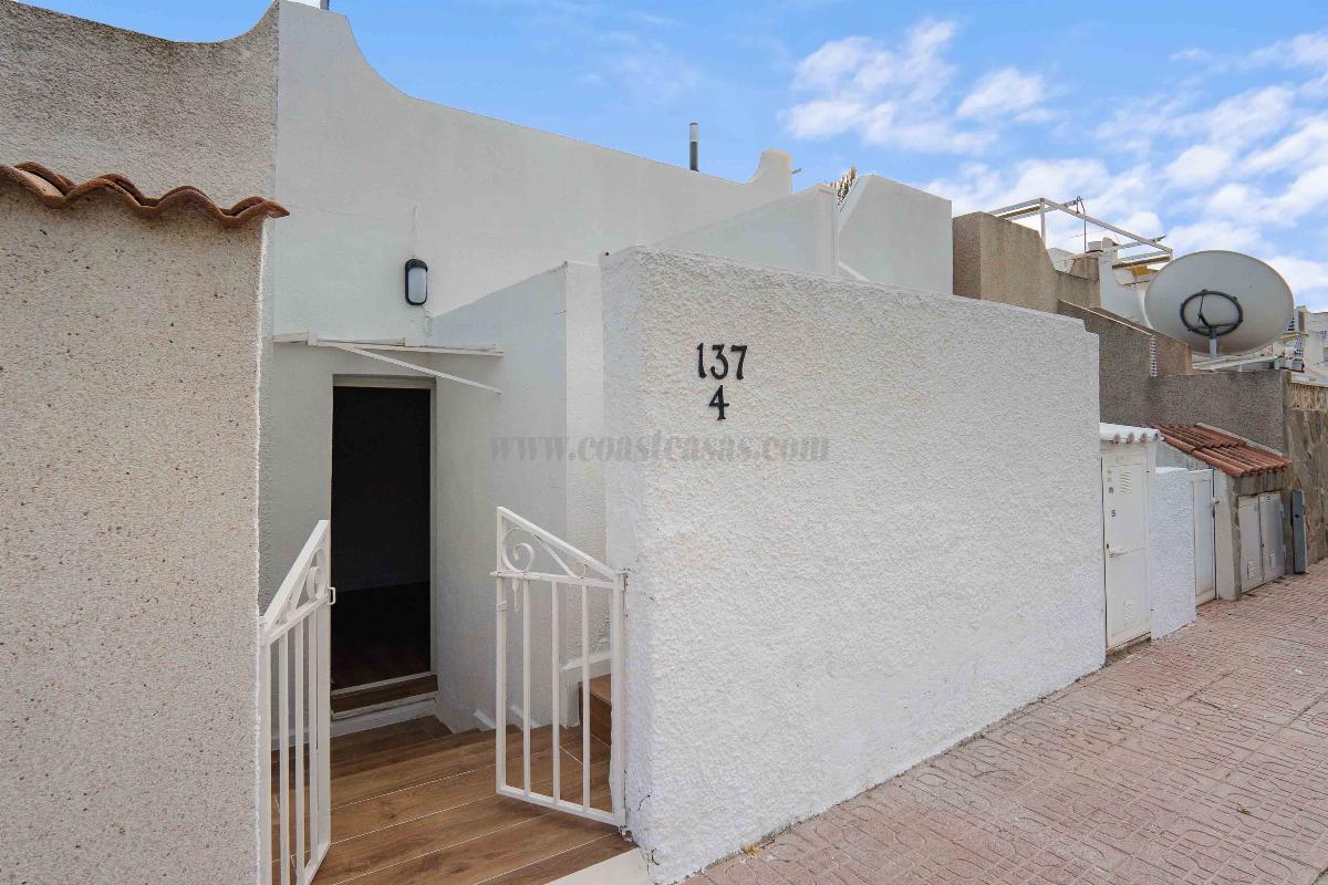 Zu verkaufen von bungalow in
 San Miguel de Salinas