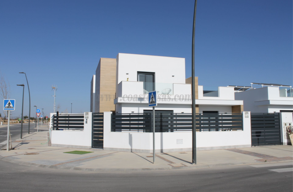 For sale of villa in Torre Pacheco